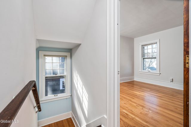 815 Wright Avenue, Schenectady, NY 12309