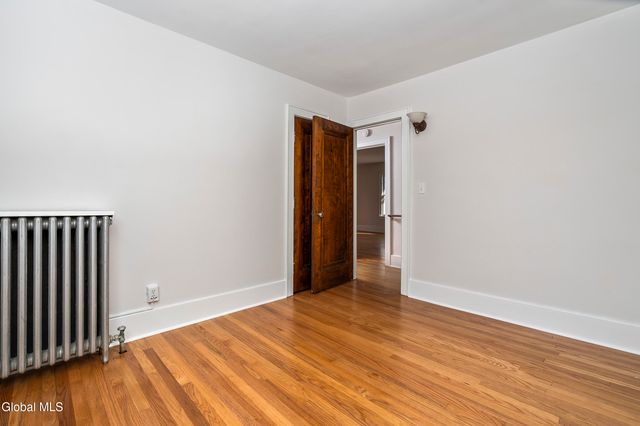 815 Wright Avenue, Schenectady, NY 12309