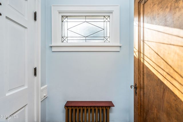 815 Wright Avenue, Schenectady, NY 12309