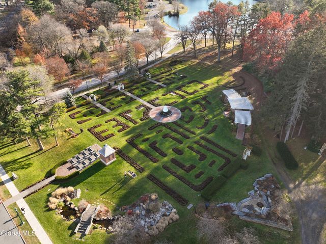 815 Wright Avenue, Schenectady, NY 12309