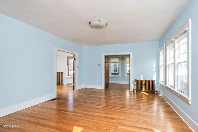 815 Wright Avenue, Schenectady, NY 12309