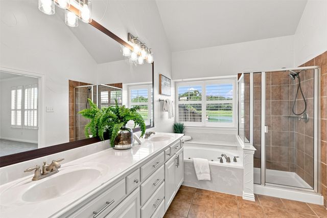 1324 Cog Hill Drive, Fort Worth, TX 76120