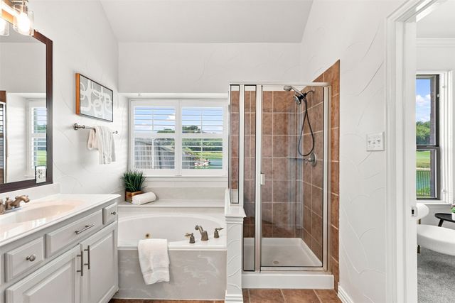 1324 Cog Hill Drive, Fort Worth, TX 76120
