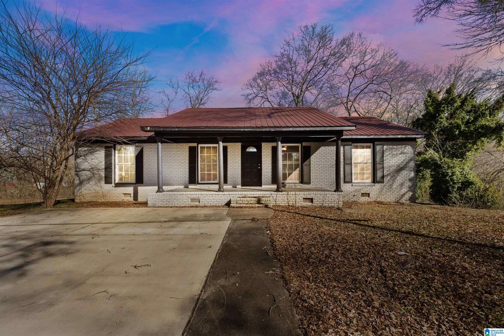 415 N HILL STREET, Talladega, AL 35160