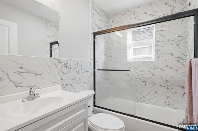 49 N 5th Street, Newark, NJ 07107