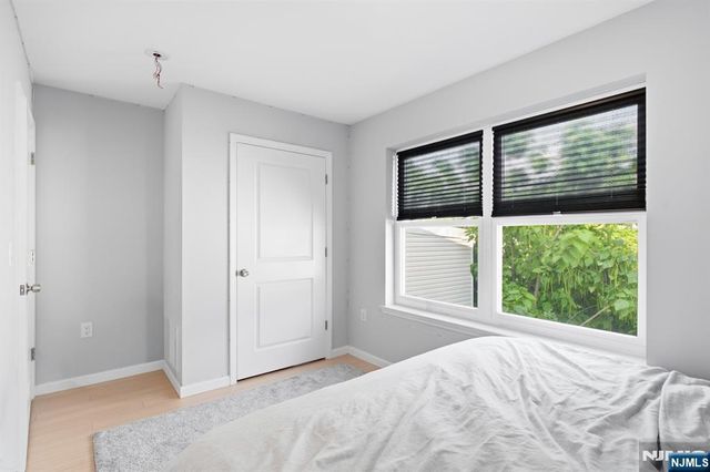49 N 5th Street, Newark, NJ 07107