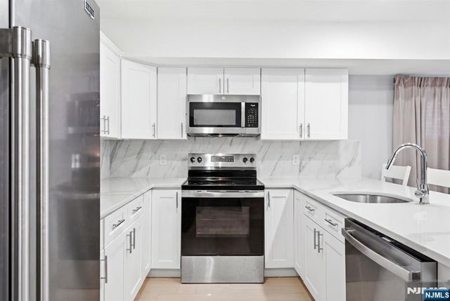 49 N 5th Street, Newark, NJ 07107
