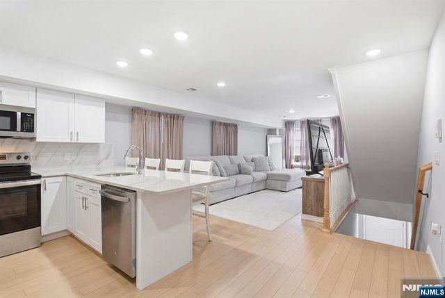 49 N 5th Street, Newark, NJ 07107