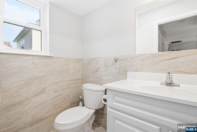 49 N 5th Street, Newark, NJ 07107