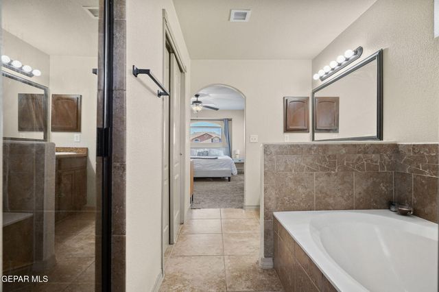 3152 RUSTIC HIDDEN Drive, El Paso, TX 79938