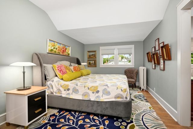 2400 Pillsbury Avenue S, Minneapolis, MN 55404