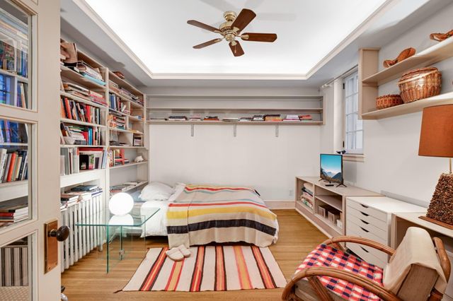 2400 Pillsbury Avenue S, Minneapolis, MN 55404