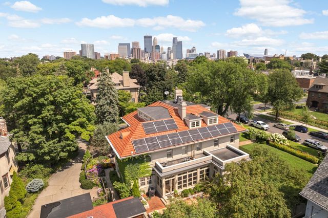 2400 Pillsbury Avenue S, Minneapolis, MN 55404