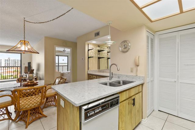 1651 SAND KEY ESTATES COURT 53, Clearwater, FL 33767