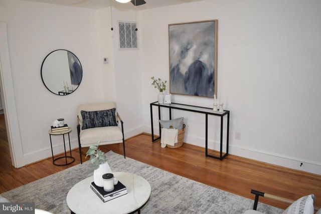 27 JACKSON AVE, Winchester, VA 22601