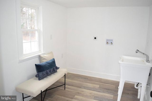 27 JACKSON AVE, Winchester, VA 22601