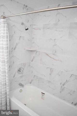 27 JACKSON AVE, Winchester, VA 22601