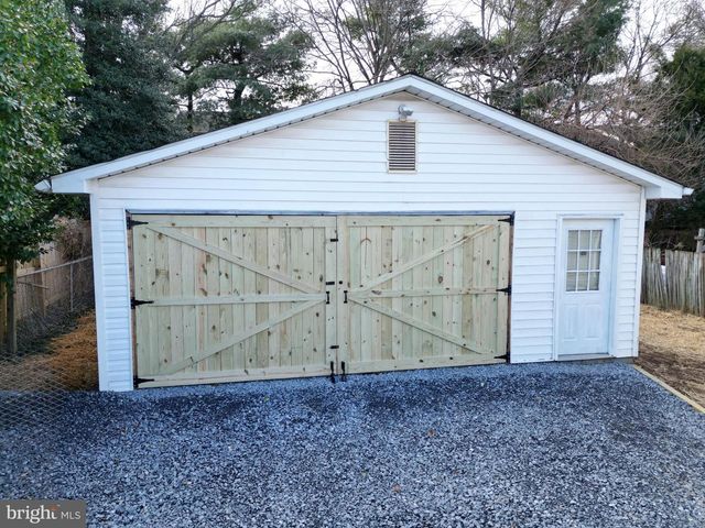 27 JACKSON AVE, Winchester, VA 22601