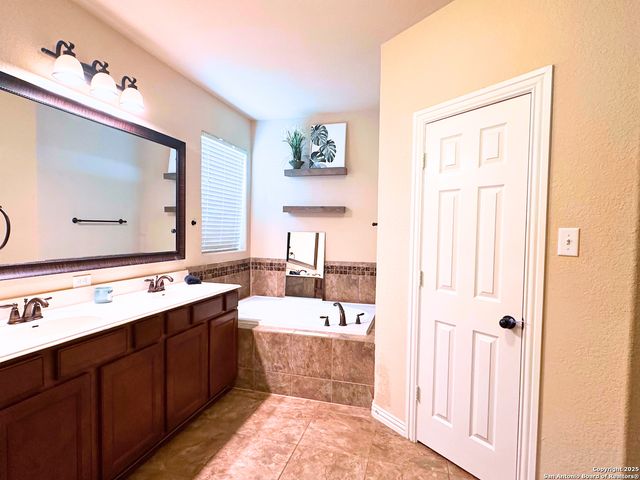 25002 ELWELL, San Antonio, TX 78255