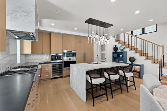 119 41St Street, Newport Beach, CA 92663