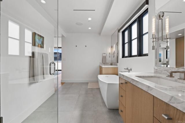 119 41St Street, Newport Beach, CA 92663