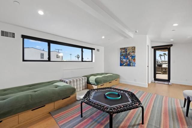 119 41St Street, Newport Beach, CA 92663