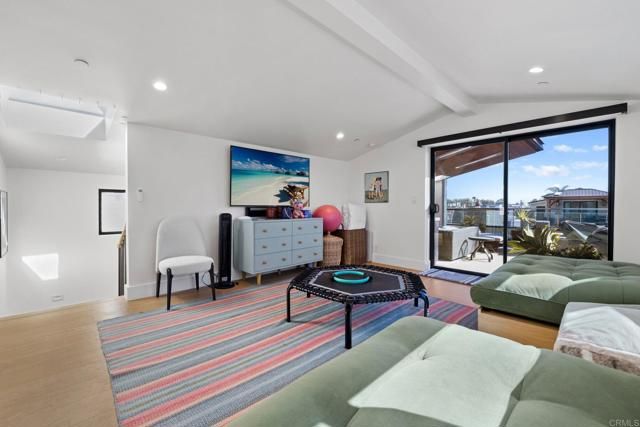 119 41St Street, Newport Beach, CA 92663