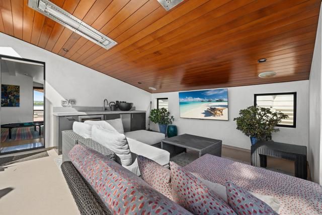 119 41St Street, Newport Beach, CA 92663