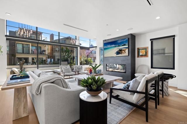 119 41St Street, Newport Beach, CA 92663