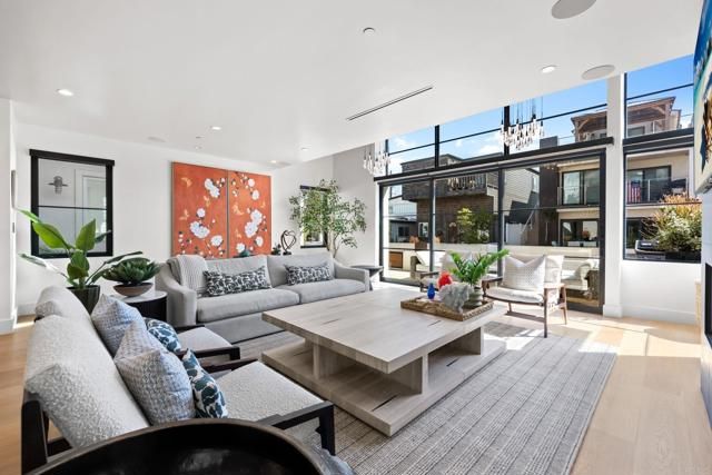 119 41St Street, Newport Beach, CA 92663