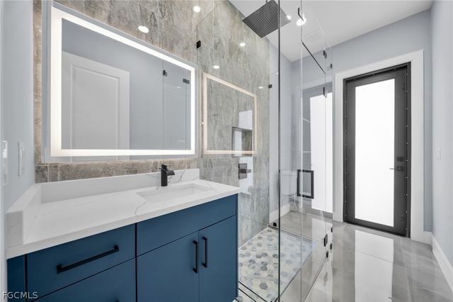 411 NE 25th ST, Cape Coral, FL 33909