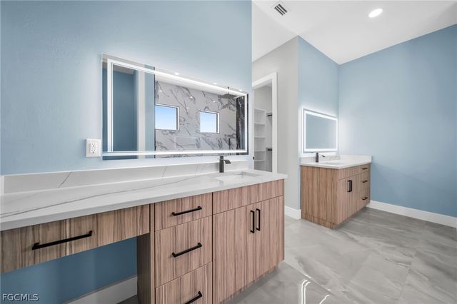 411 NE 25th ST, Cape Coral, FL 33909