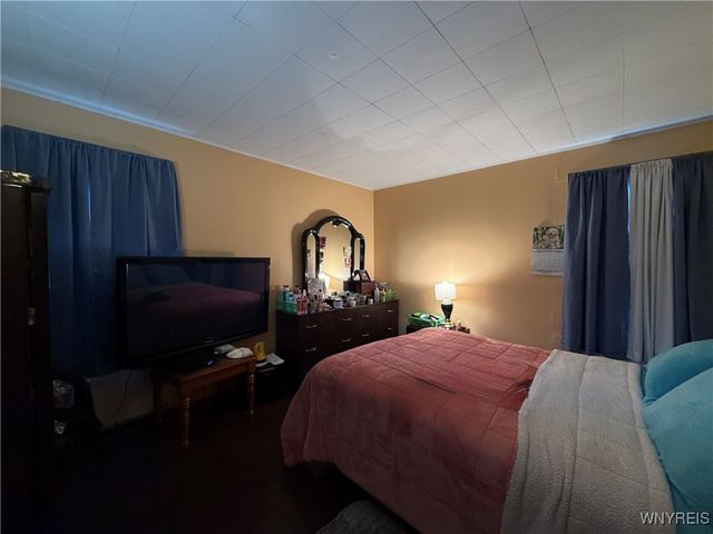 51 Randolph Avenue, Cheektowaga, NY 14211