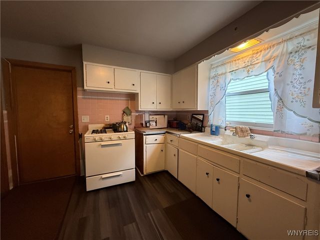 51 Randolph Avenue, Cheektowaga, NY 14211