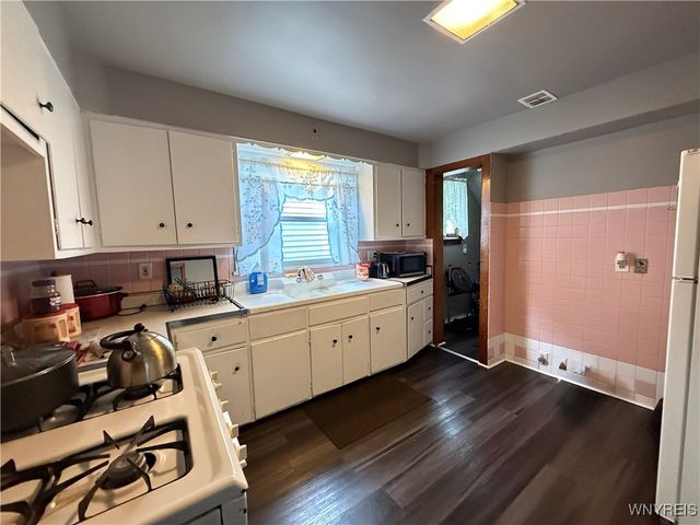 51 Randolph Avenue, Cheektowaga, NY 14211