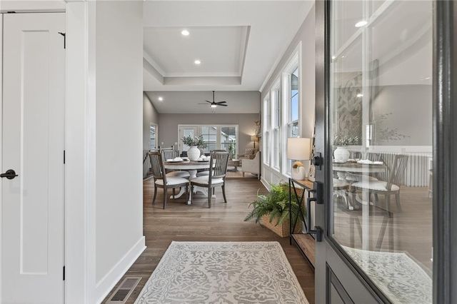 22216 W 82nd Terrace, Lenexa, KS 66220