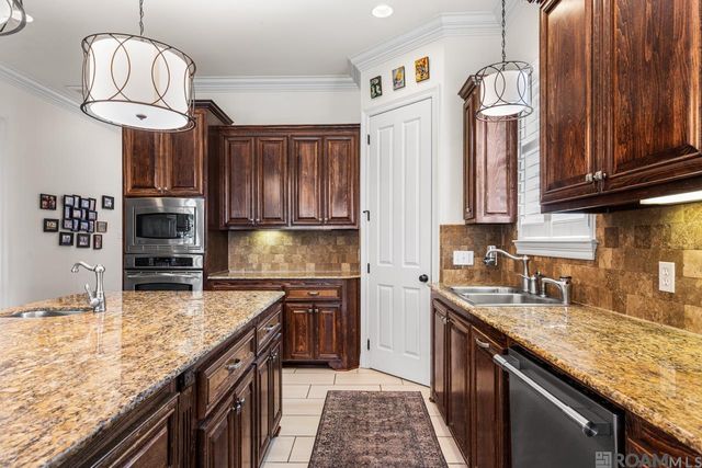 3126 Laurel Plantation Ave, Baton Rouge, LA 70820