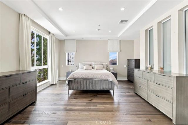 450 N Palm Dr 407, Beverly Hills, CA 90210