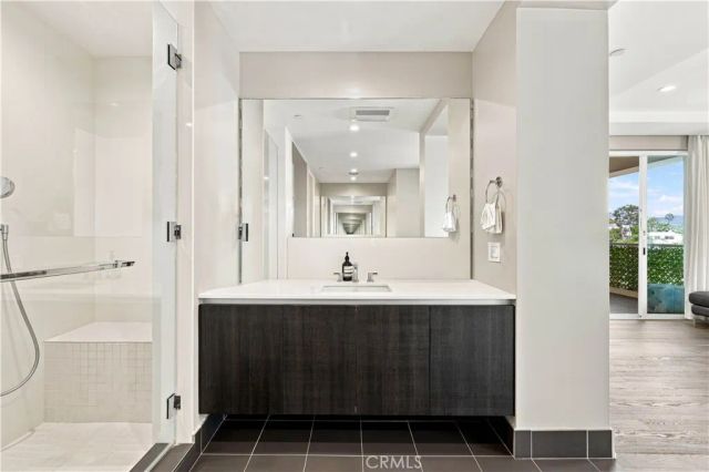 450 N Palm Dr 407, Beverly Hills, CA 90210