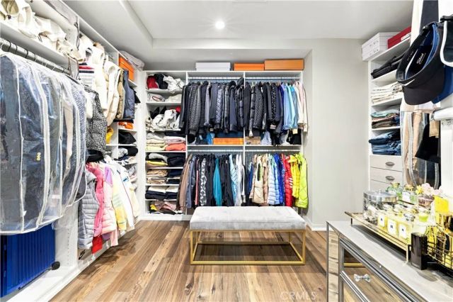 450 N Palm Dr 407, Beverly Hills, CA 90210