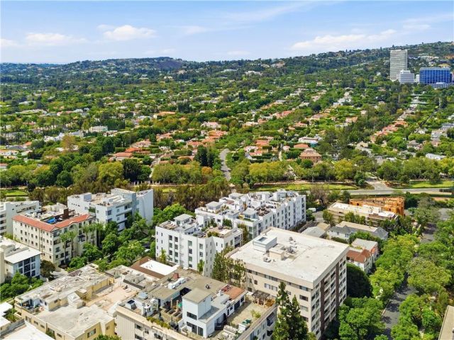 450 N Palm Dr 407, Beverly Hills, CA 90210