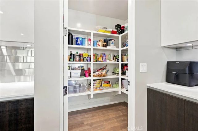 450 N Palm Dr 407, Beverly Hills, CA 90210