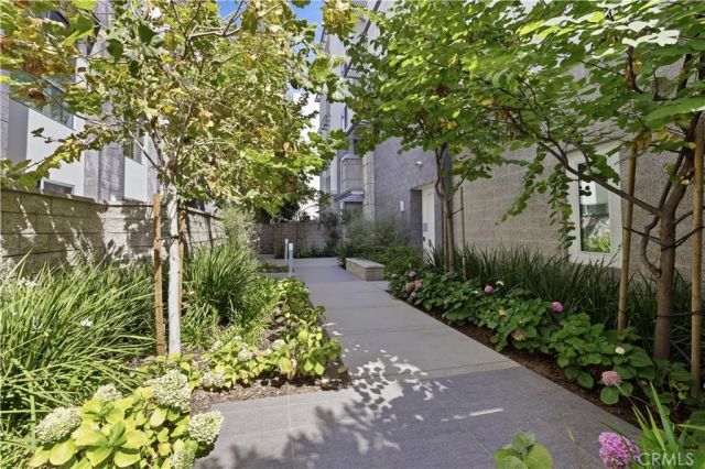 450 N Palm Dr 407, Beverly Hills, CA 90210