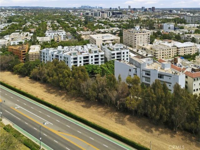 450 N Palm Dr 407, Beverly Hills, CA 90210