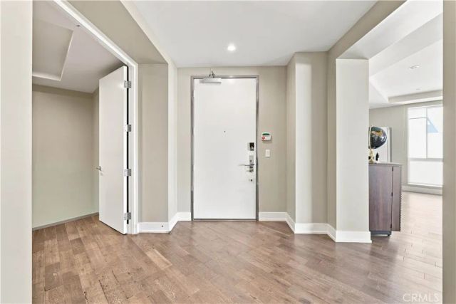 450 N Palm Dr 407, Beverly Hills, CA 90210