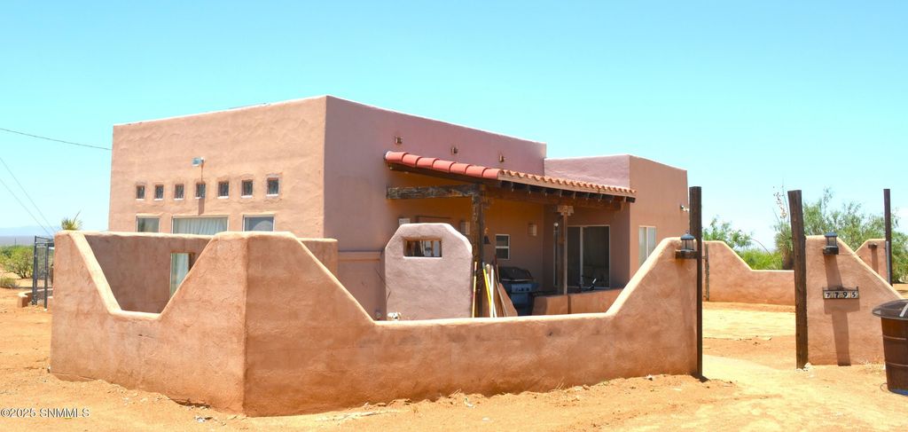 7825 El Centro Boulevard, Las Cruces, NM 88012