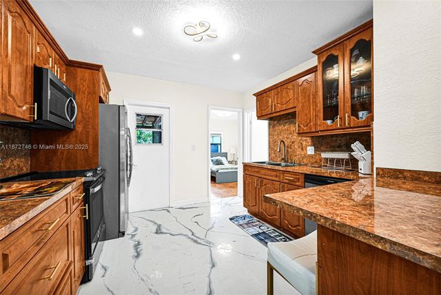 6840 SW 26th Ct, Miramar, FL 33023