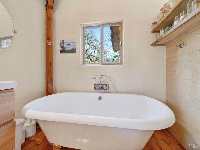 11641 HWY 128 Hwy, Healdsburg, CA 95448