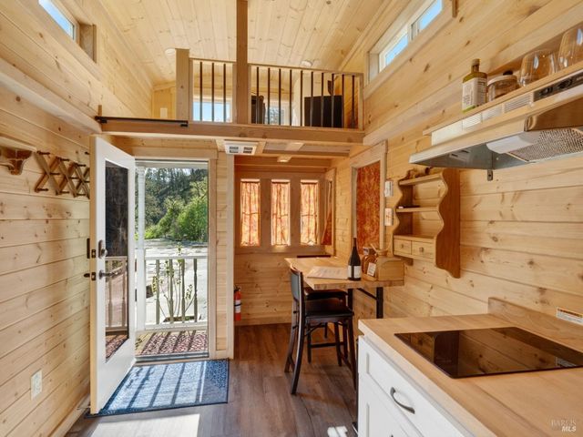 11641 HWY 128 Hwy, Healdsburg, CA 95448