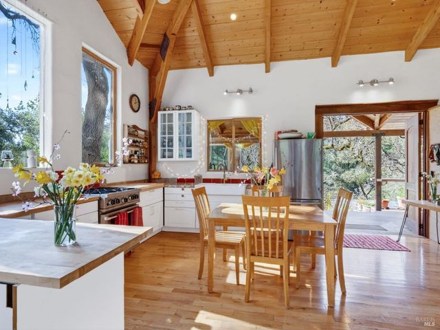 11641 HWY 128 Hwy, Healdsburg, CA 95448